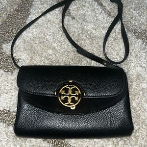 Tory Burch Crossbody Wallet Black EUC